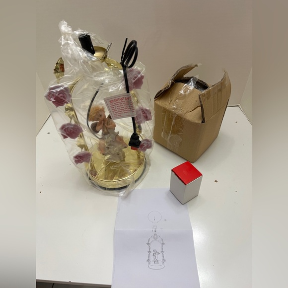 New Cherub/Fairy Touch Lamp - Picture 6 of 7